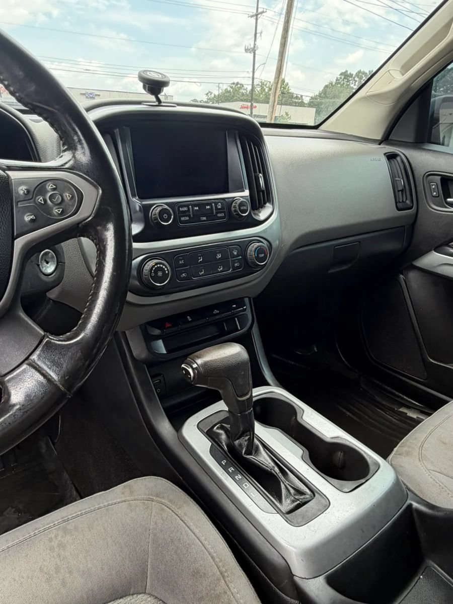 Used 2018 Chevrolet Colorado LT AWD/4WD image 16