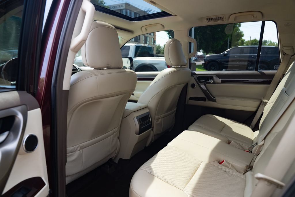 Used 2016 Lexus GX 460 Luxury AWD/4WD image 23