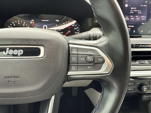 Used 2022 Jeep Compass Latitude w/ Sun and Sound Group image 16