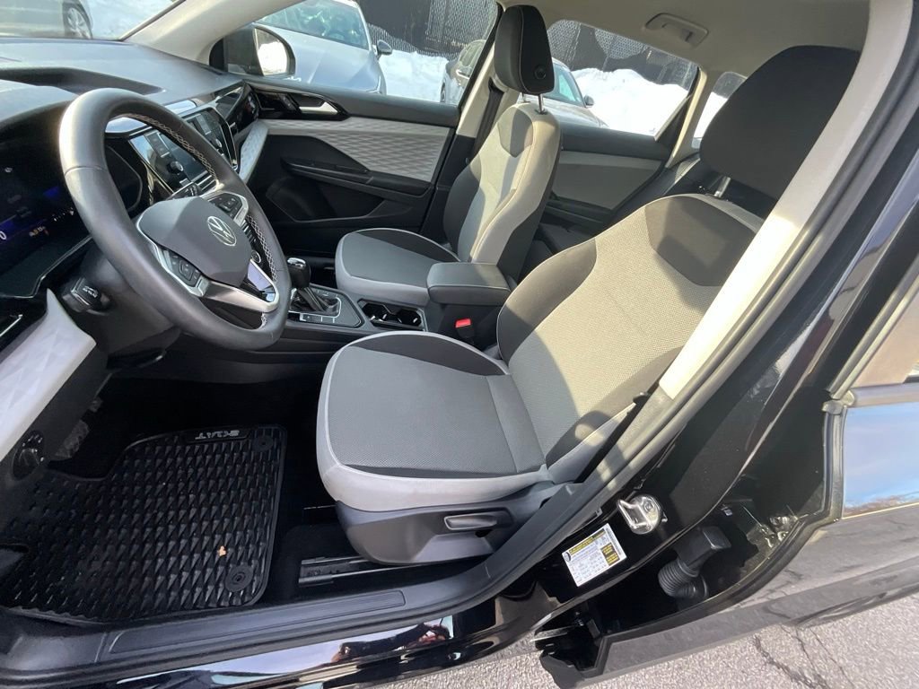 Used 2023 Volkswagen Taos S image 10