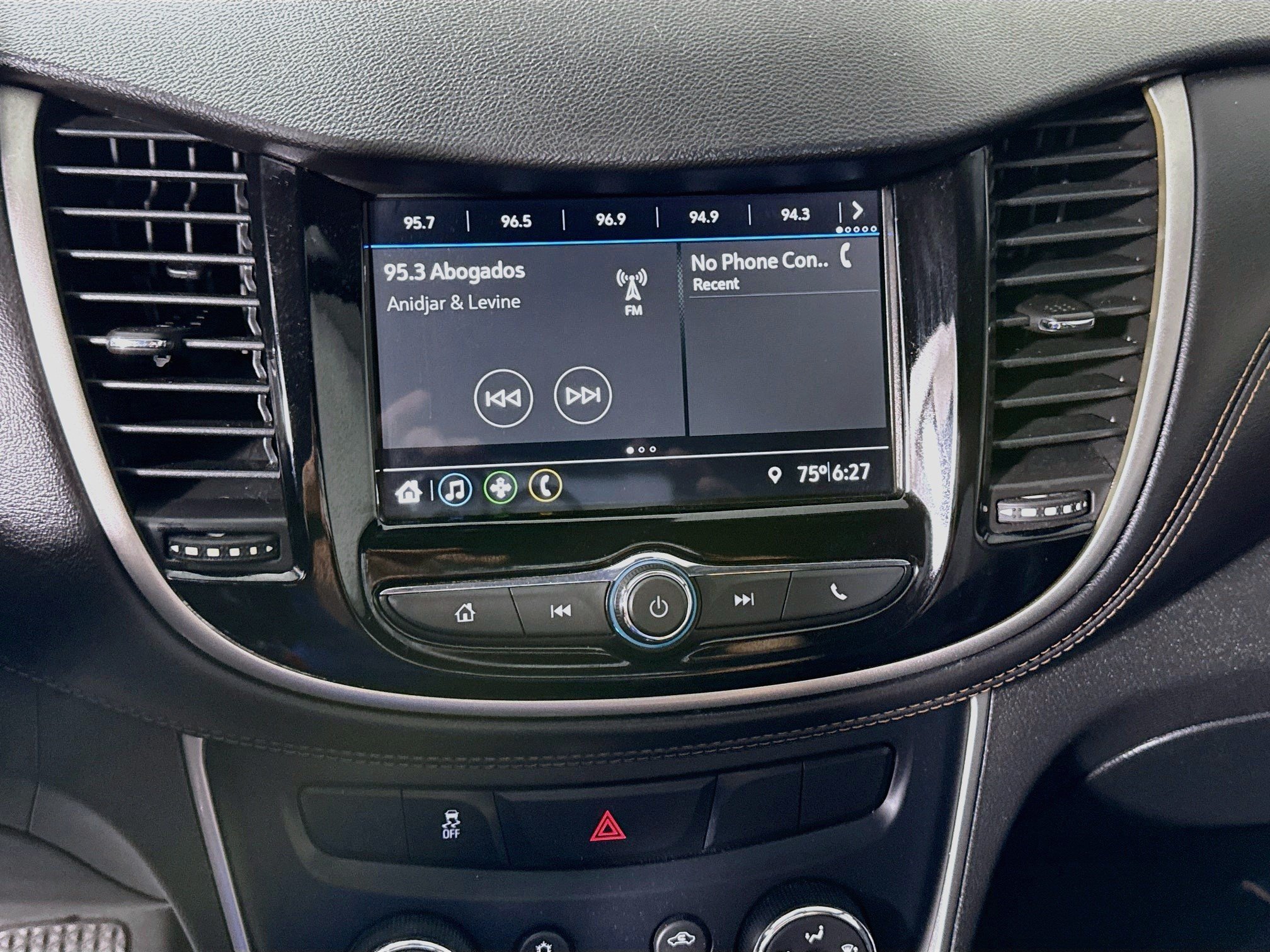 Used 2019 Chevrolet Trax LS FWD image 17
