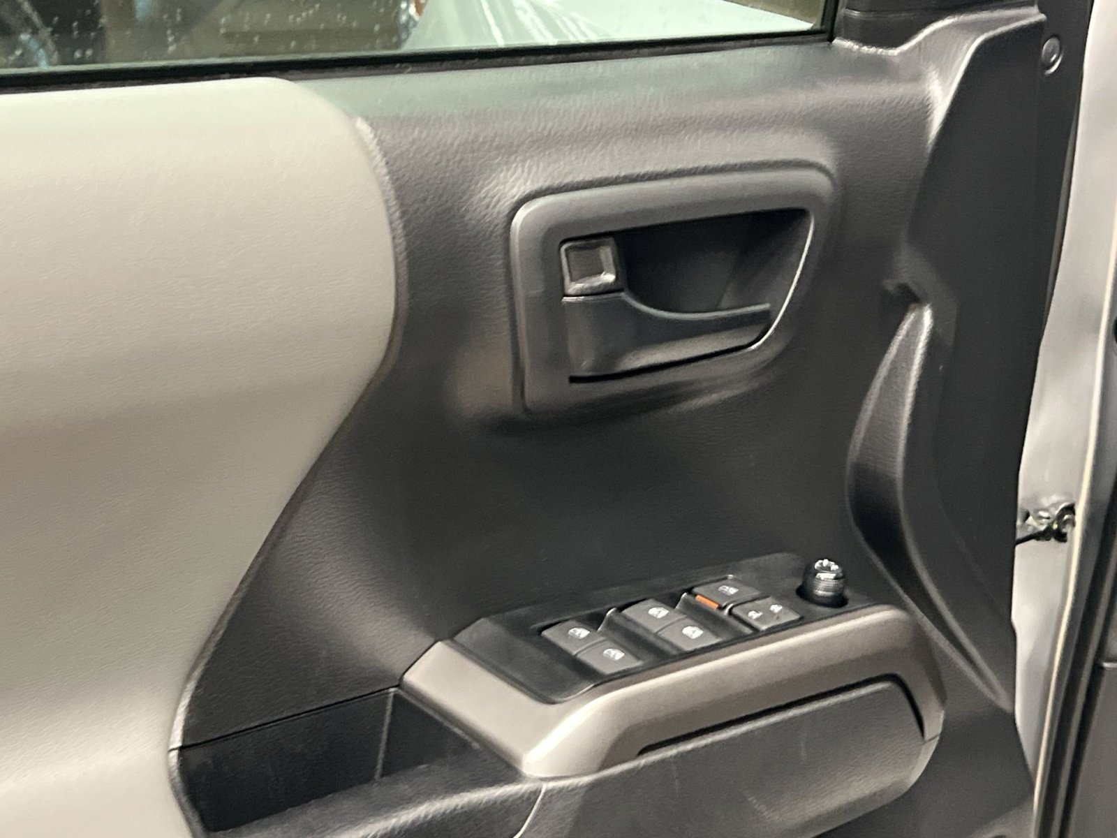 Used 2023 Toyota Tacoma SR5 image 11