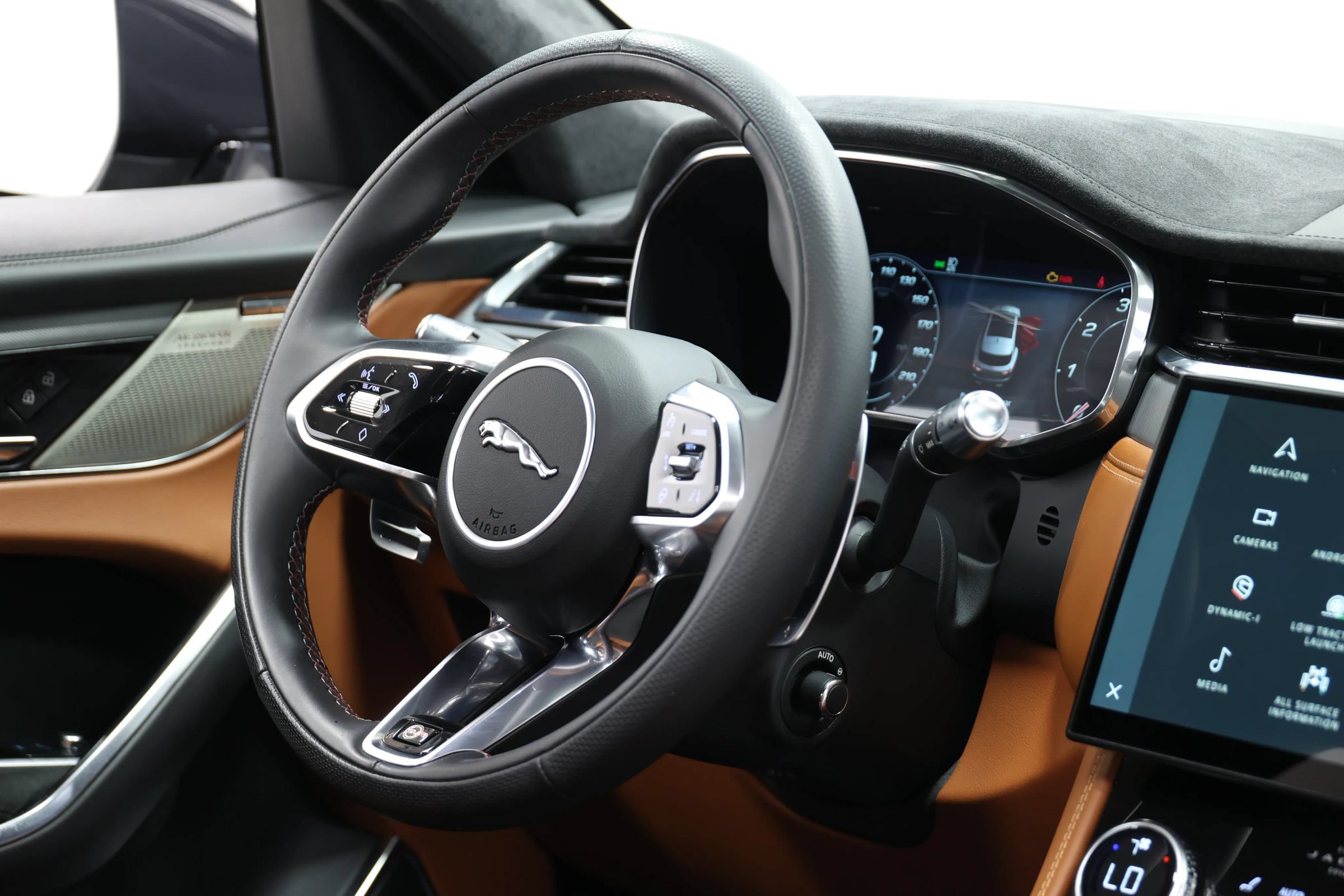 Used 2022 Jaguar F-PACE SVR AWD/4WD image 92