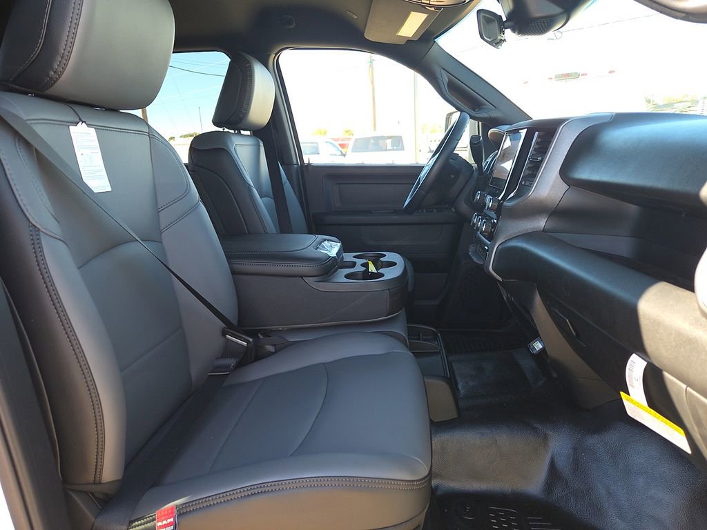 New 2026 RAM 2500 Tradesman w/ Chrome Appearance Group image 17
