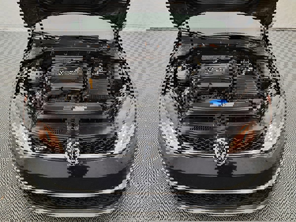 Used 2017 Volkswagen Golf Alltrack S image 25