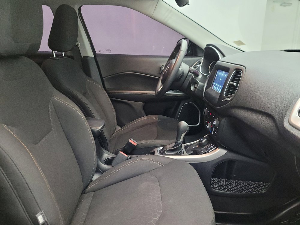 Used 2020 Jeep Compass Sport AWD/4WD image 21