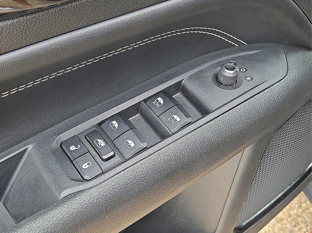 Used 2023 Jeep Compass Altitude w/ Convenience Group image 22