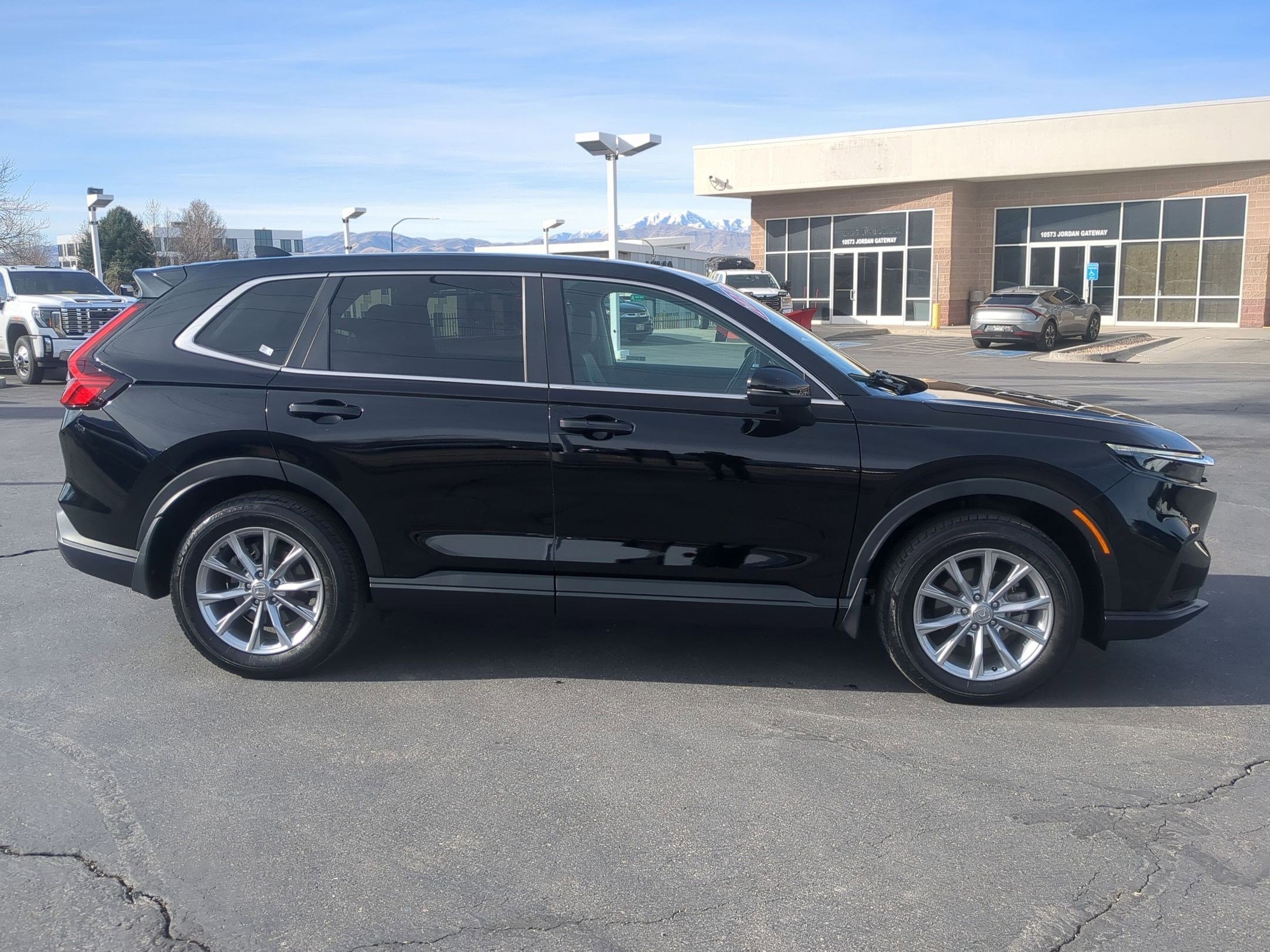 Used 2023 Honda CR-V EX-L image 7