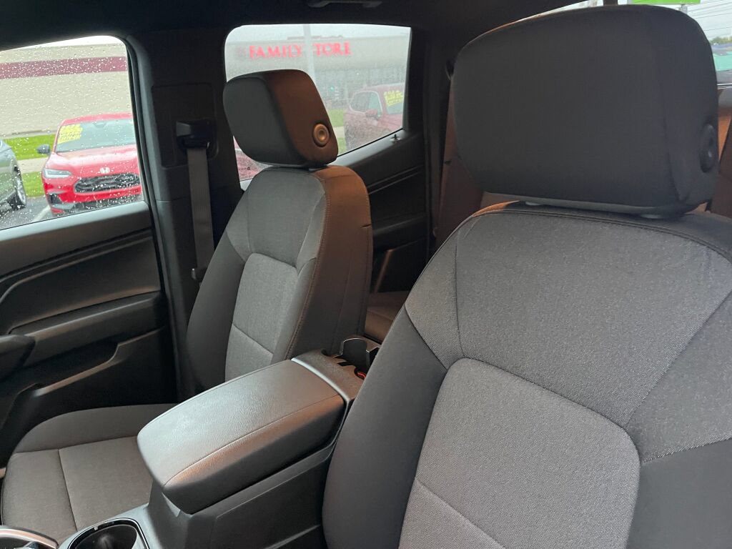 Used 2026 Chevrolet Colorado Trail Boss AWD/4WD image 6