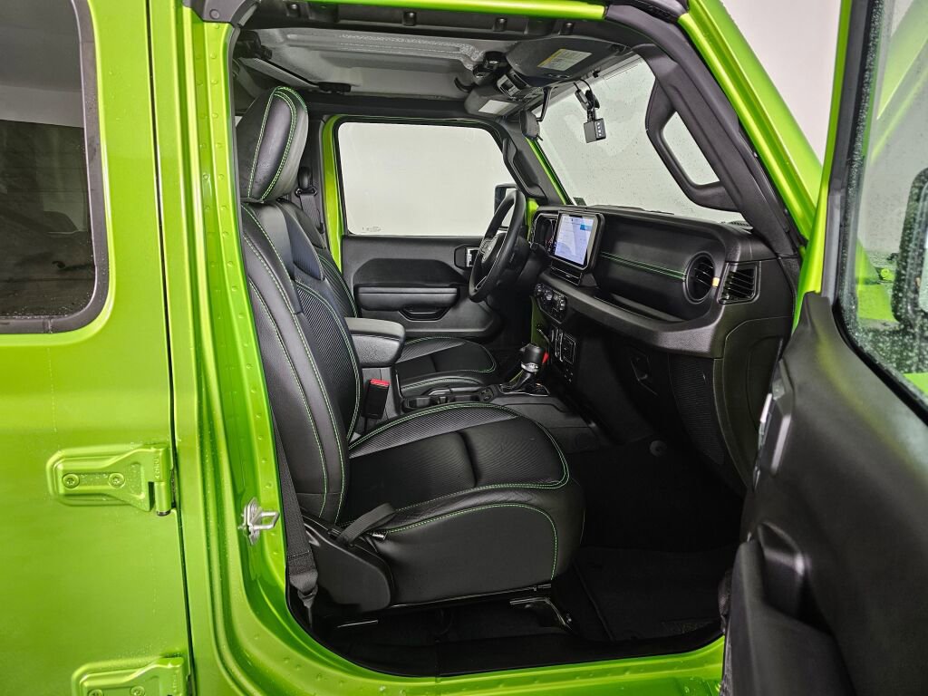 Used 2025 Jeep Gladiator Sport image 39