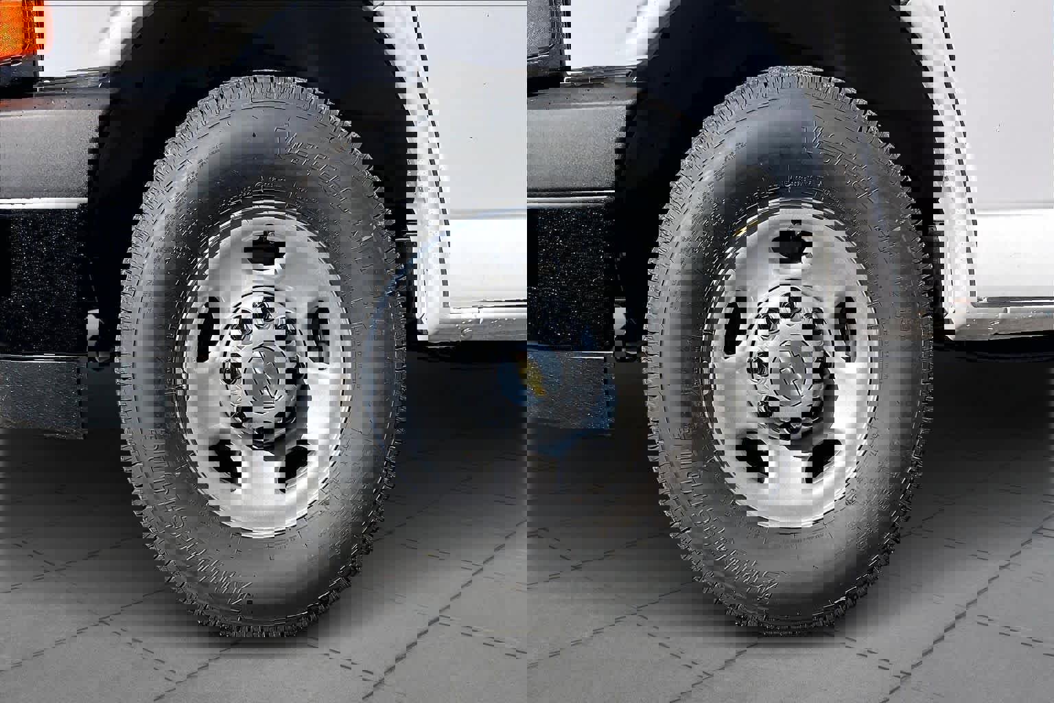 New 2026 Chevrolet Express 2500 image 11