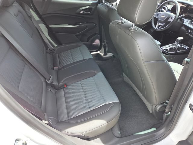Certified 2026 Chevrolet Trax LT w/ Driver Confidence Package FWD image 14
