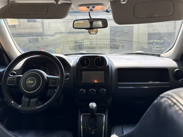 Used 2017 Jeep Patriot 4WD image 11