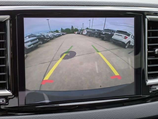 Certified 2023 Chrysler Pacifica Touring-L image 25