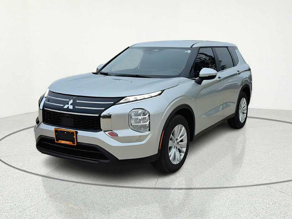 New 2026 Mitsubishi Outlander ES