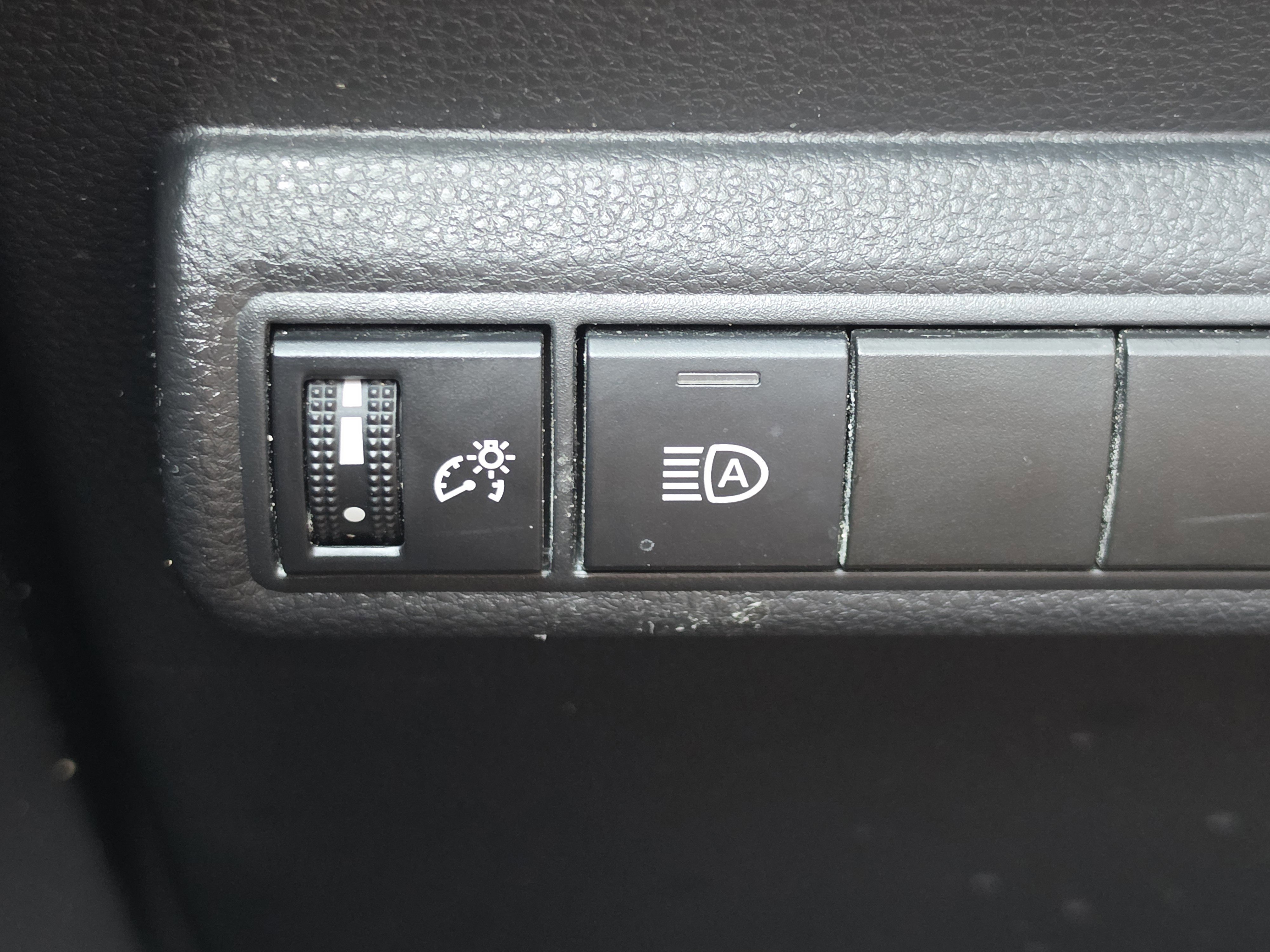 Used 2023 Toyota Corolla LE FWD image 14
