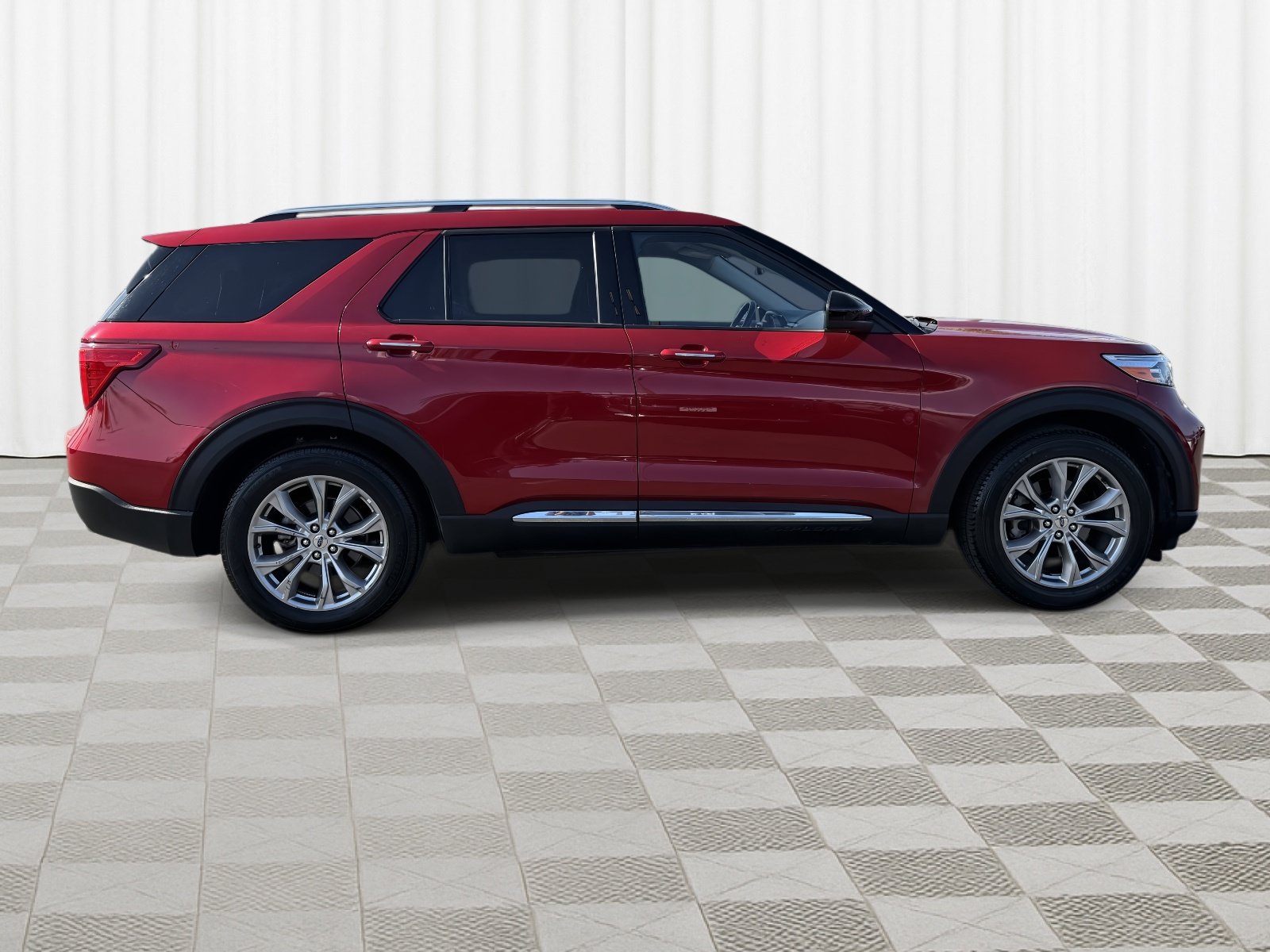 Used 2024 Ford Explorer Limited RWD image 9