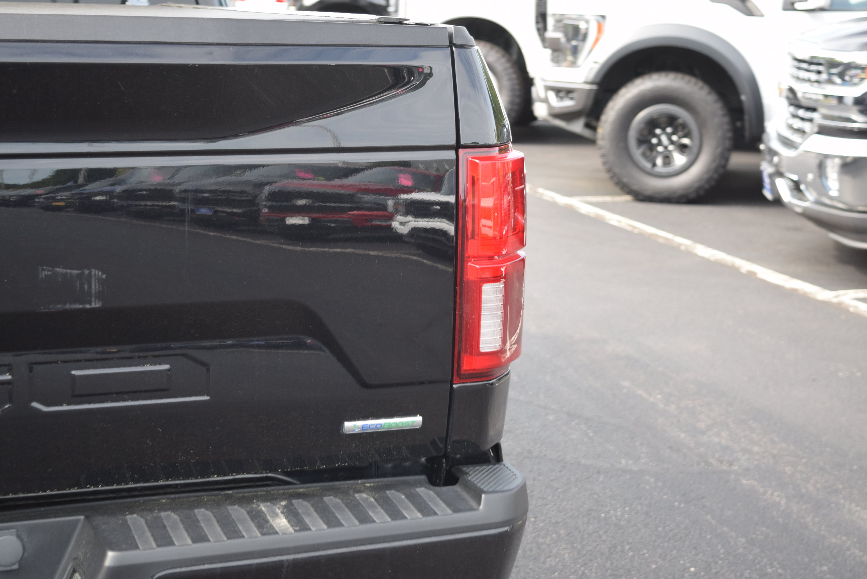Used 2020 Ford F150 XLT w/ Equipment Group 302A Luxury AWD/4WD image 6