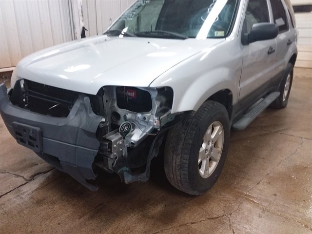 Used 2006 Ford Escape XLT image 17