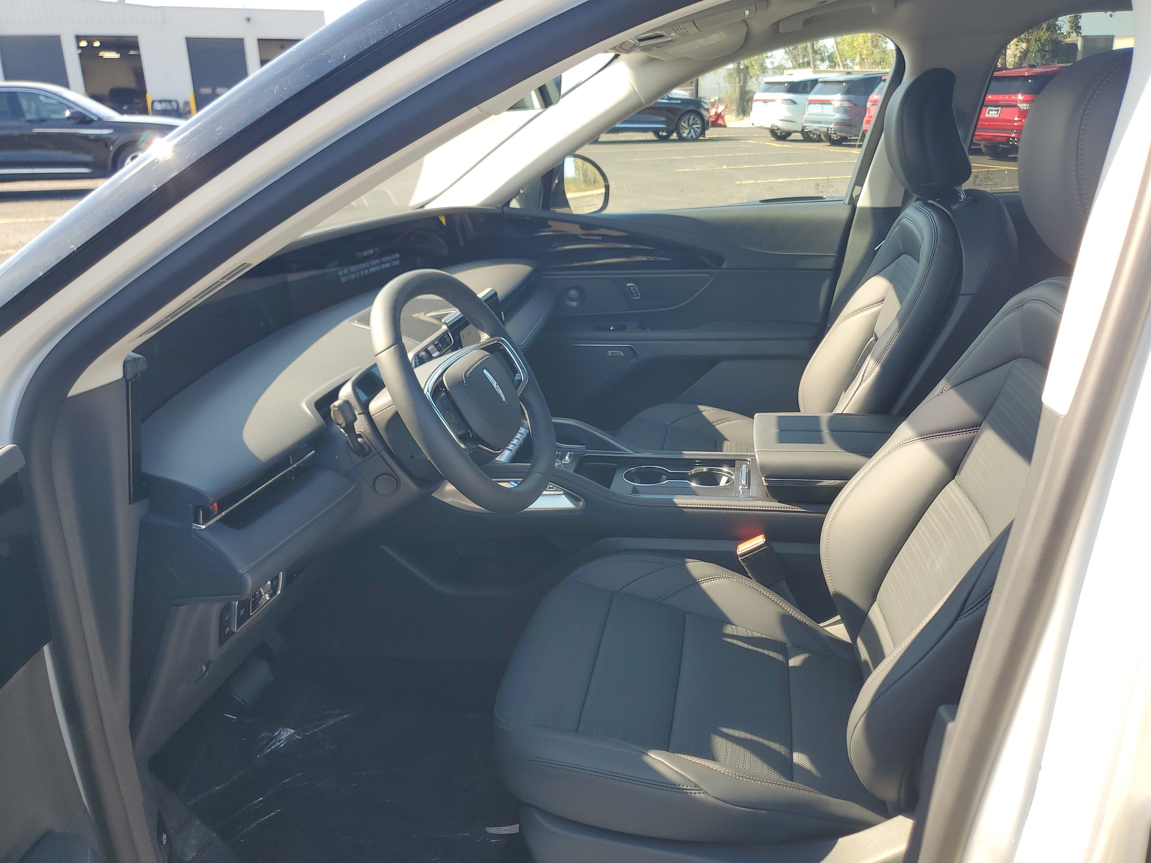 New 2026 Lincoln Nautilus Reserve w/ Jet Appearance Package AWD/4WD image 11