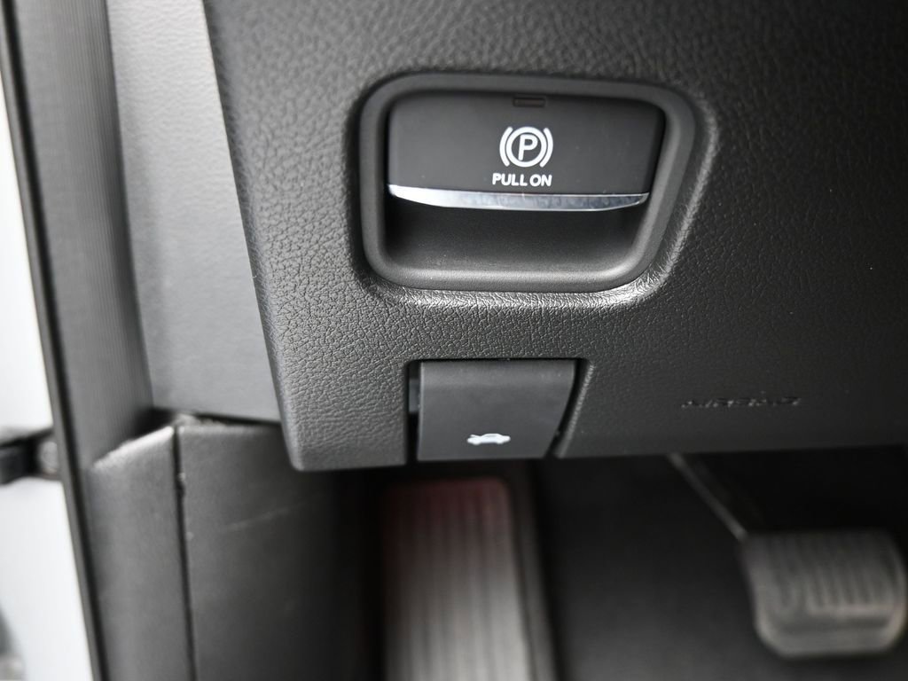 Used 2024 Jeep Grand Cherokee Overland w/ Luxury Tech Group IV image 38