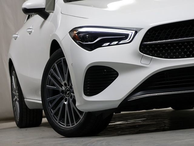 Certified 2026 Mercedes-Benz CLA 250 4MATIC image 4