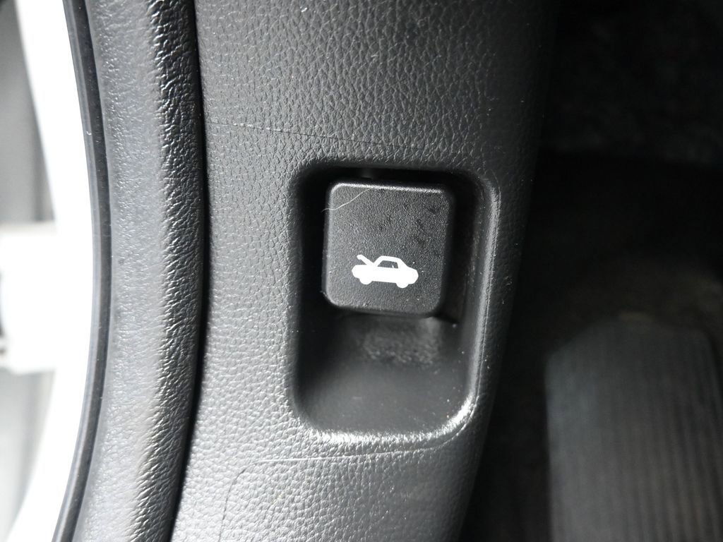 Used 2022 Honda Accord EX-L image 30