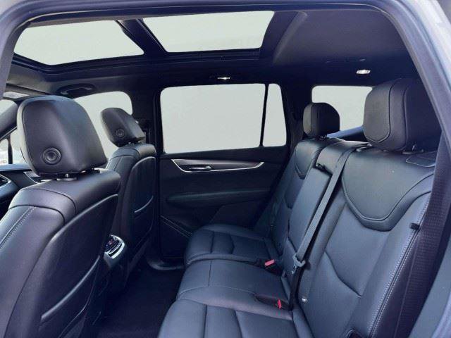 Used 2024 Cadillac XT6 Luxury w/ LPO, Floor Liner Package FWD image 42