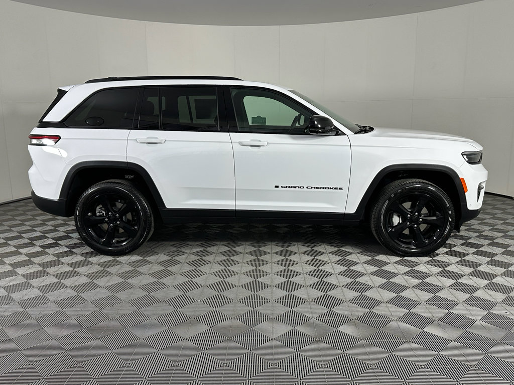 New 2025 Jeep Grand Cherokee Limited image 19