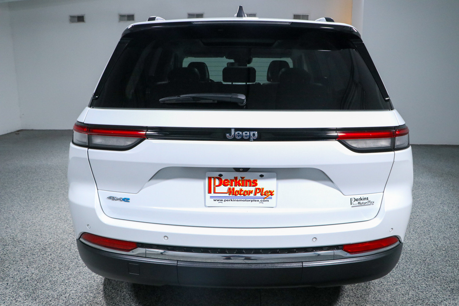 Used 2022 Jeep Grand Cherokee Limited 4xe AWD/4WD image 8
