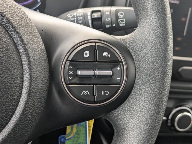 Certified 2025 Kia Soul LX w/ LX Technology Package FWD image 27