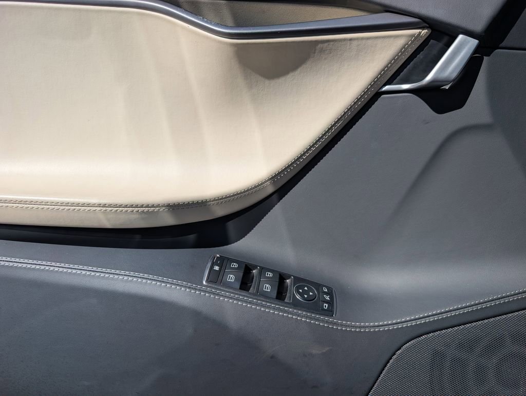 Used 2020 Tesla Model S Long Range image 16