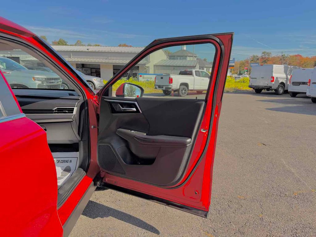 Used 2022 Mitsubishi Outlander ES image 14