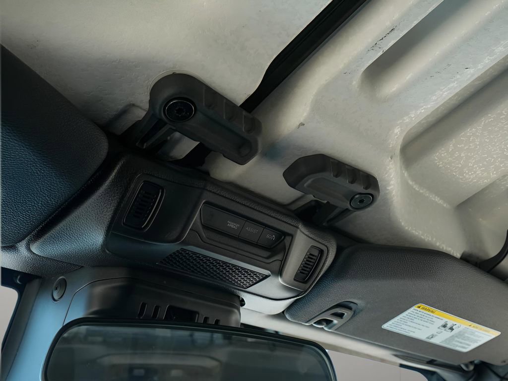 Used 2025 Jeep Wrangler Unlimited Rubicon image 23