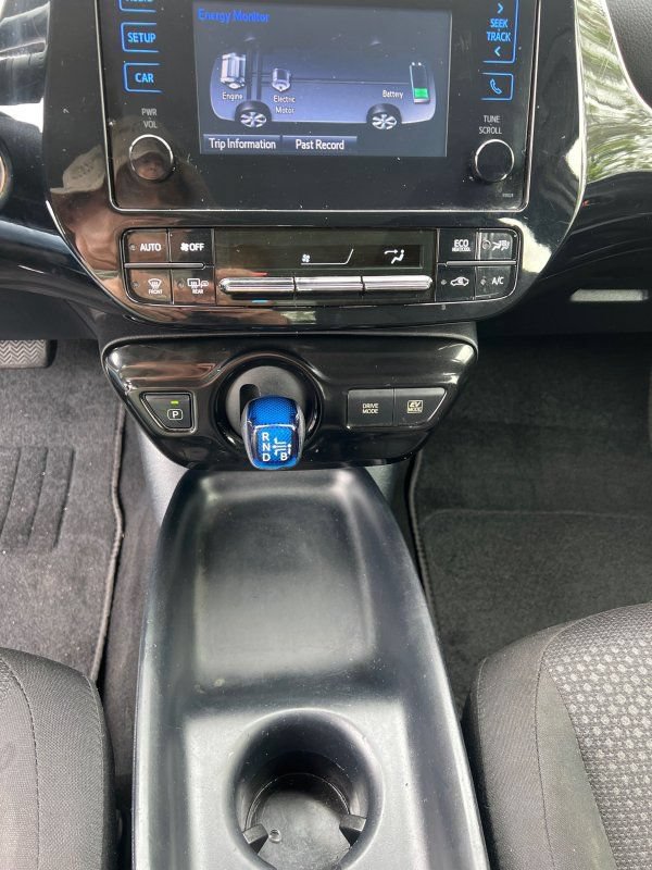 Used 2017 Toyota Prius Two w/ Carpet Mat Package FWD image 16