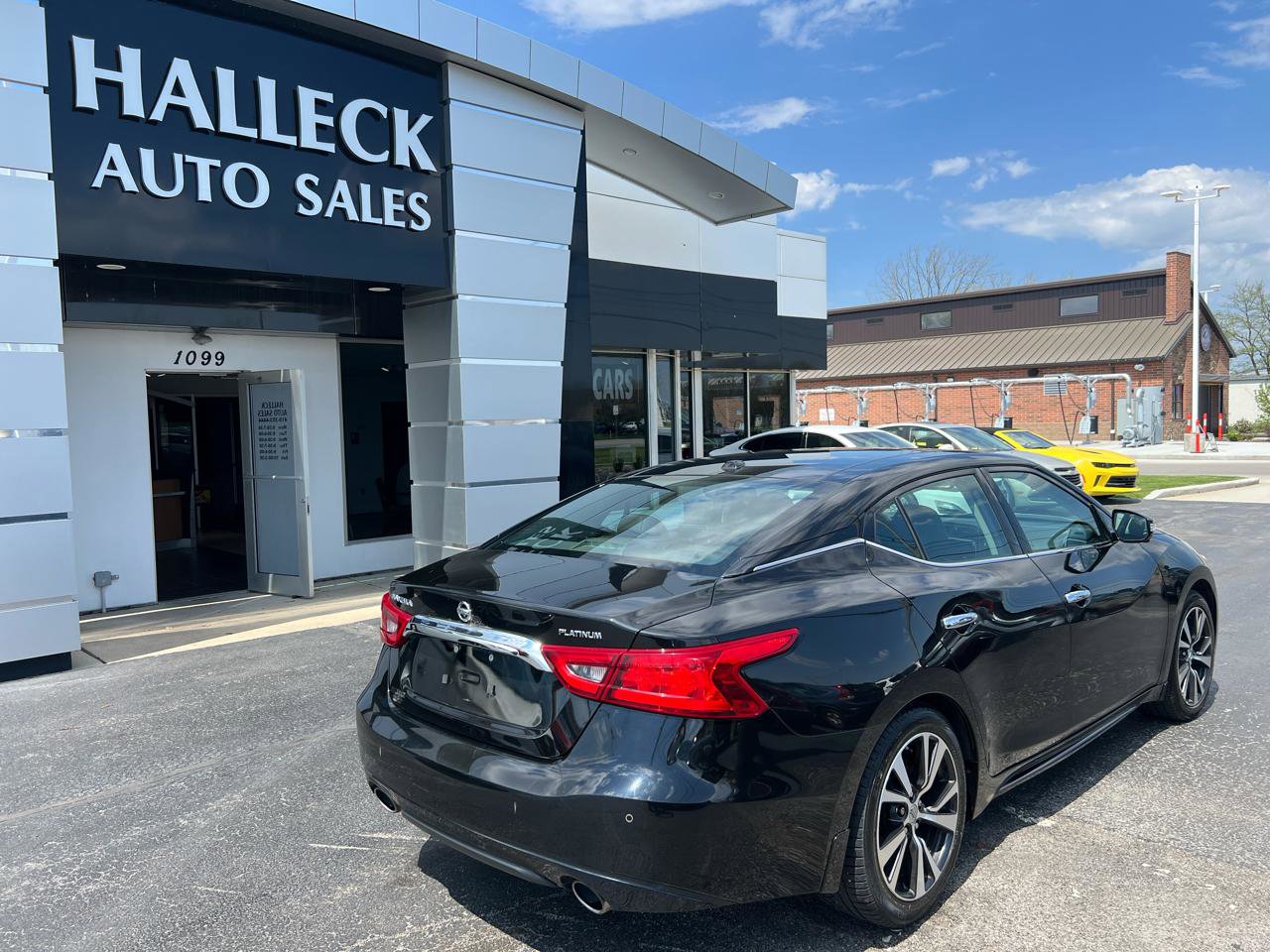 Used 2017 Nissan Maxima Platinum FWD image 6