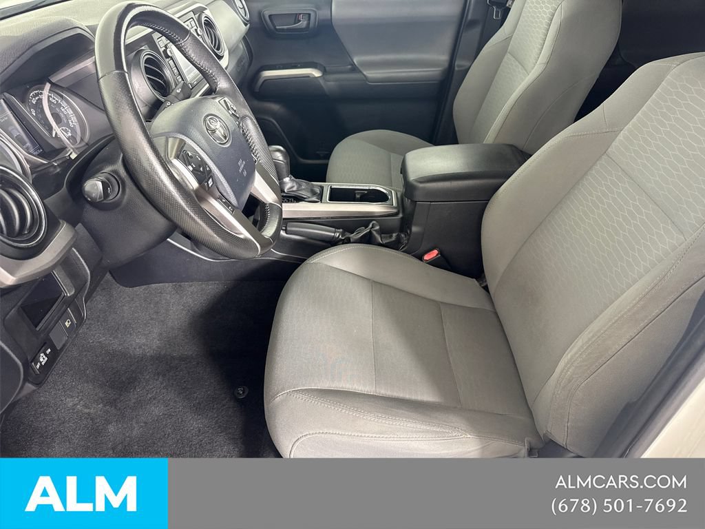 Used 2019 Toyota Tacoma SR5 RWD image 11