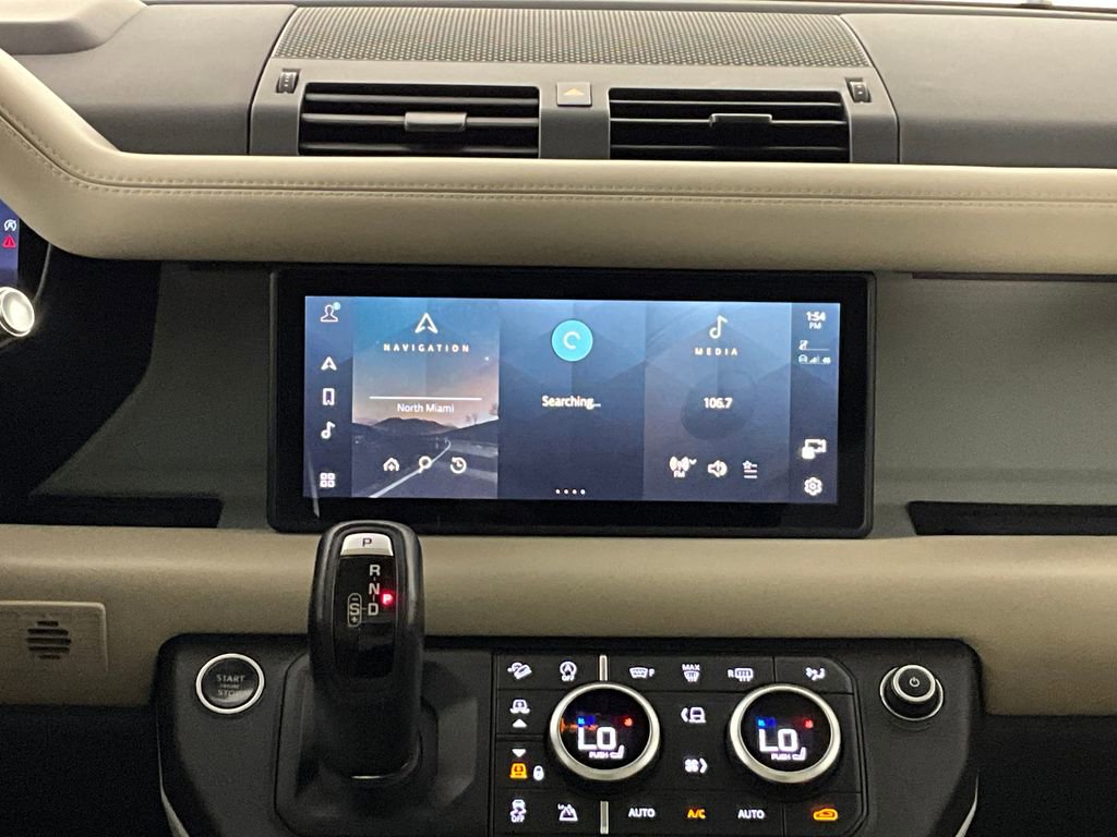 Used 2020 Land Rover Defender 110 HSE AWD/4WD image 11