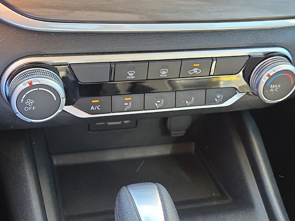 Used 2025 Nissan Altima 2.5 SV FWD image 25