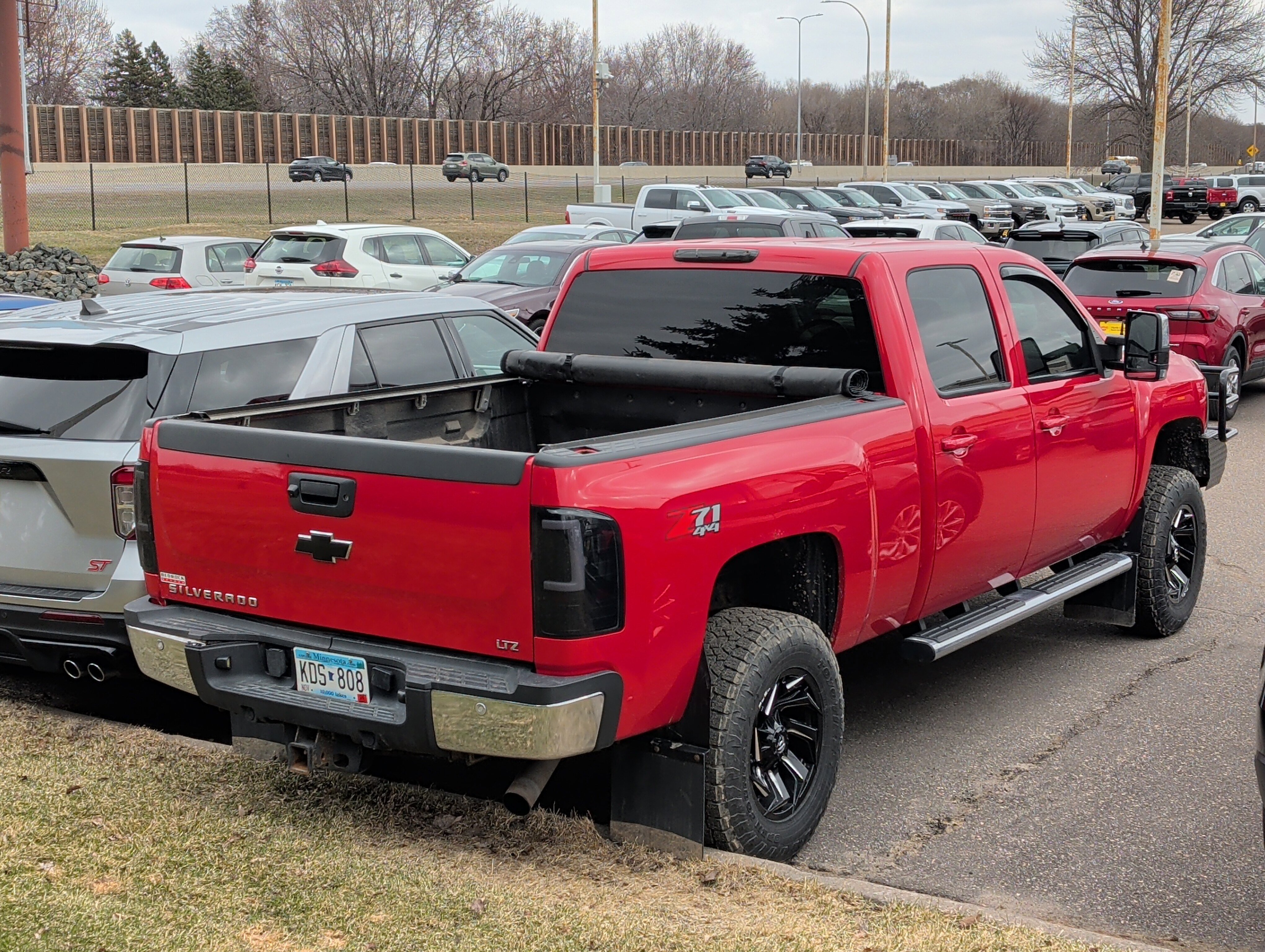 Used 2014 Chevrolet Silverado 2500 LTZ w/ LTZ Plus Package image 3