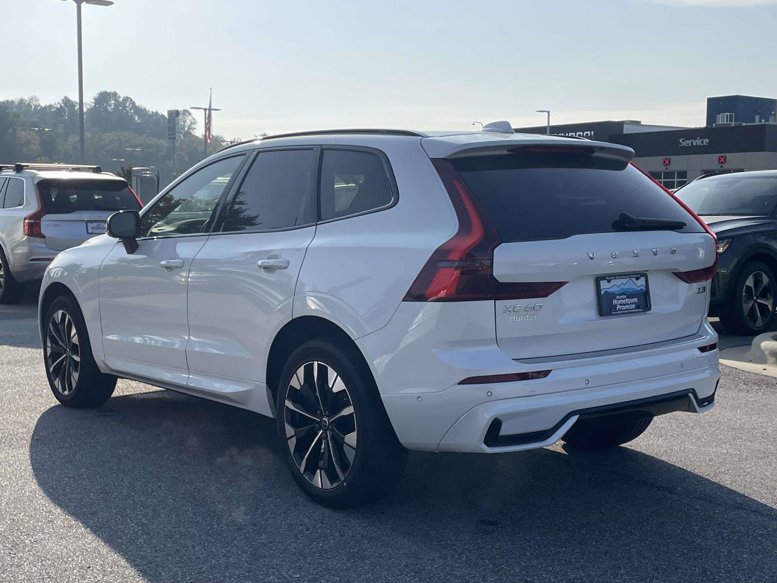 New 2026 Volvo XC60 B5 Plus w/ Protection Package Premier AWD/4WD image 27