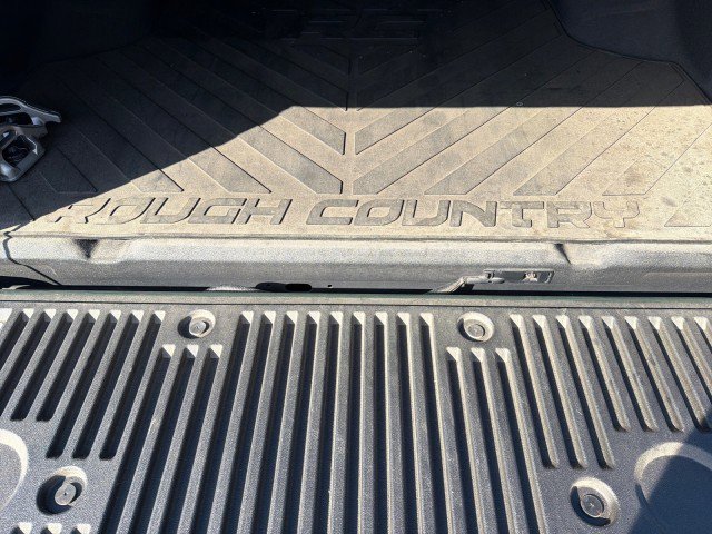 Used 2024 Nissan Frontier SV w/ SV Convenience Package RWD image 22