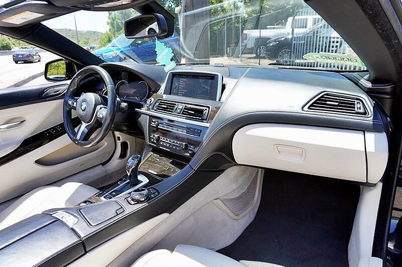 Used 2015 BMW 640i Convertible RWD image 10