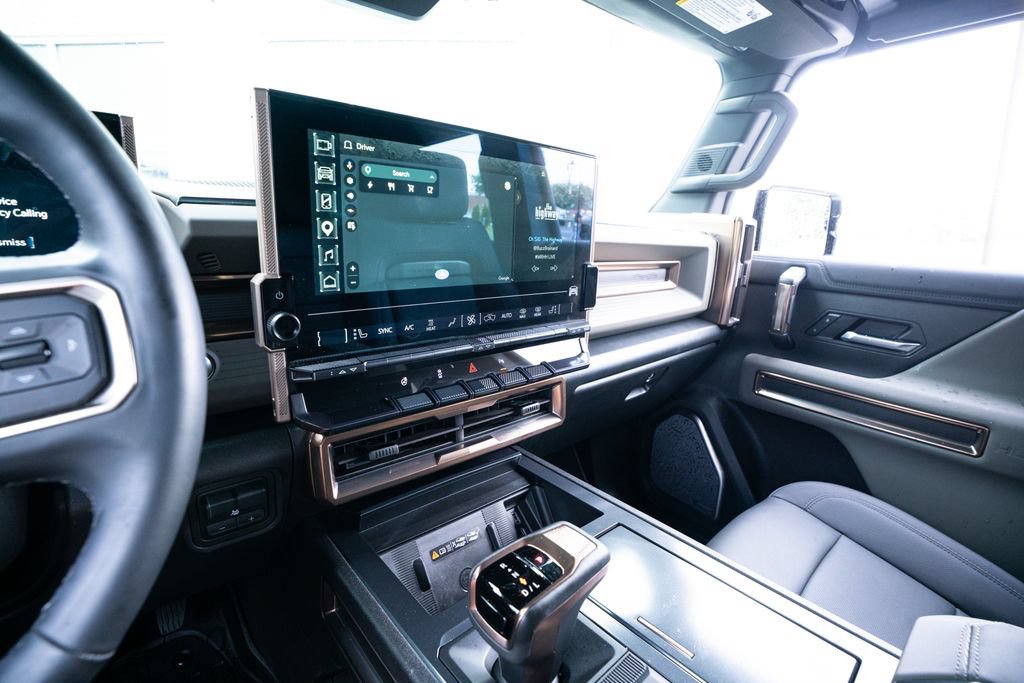 Used 2025 GMC Hummer EV 2X AWD/4WD image 38