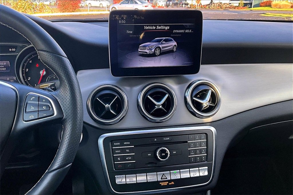 Used 2018 Mercedes-Benz GLA 250 4MATIC image 8