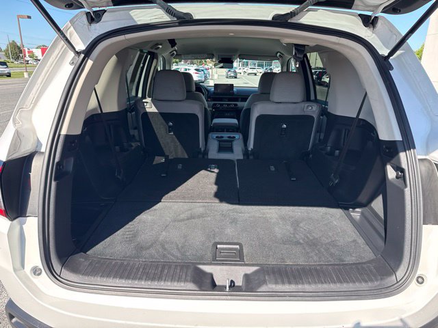 Certified 2023 Honda Pilot LX image 10