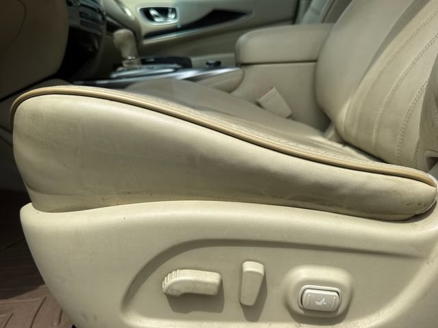 Used 2013 INFINITI JX35 AWD w/ Premium Pkg image 16