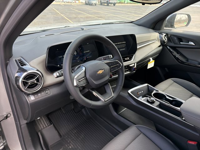 New 2026 Chevrolet Equinox LT w/ Convenience Package II image 11