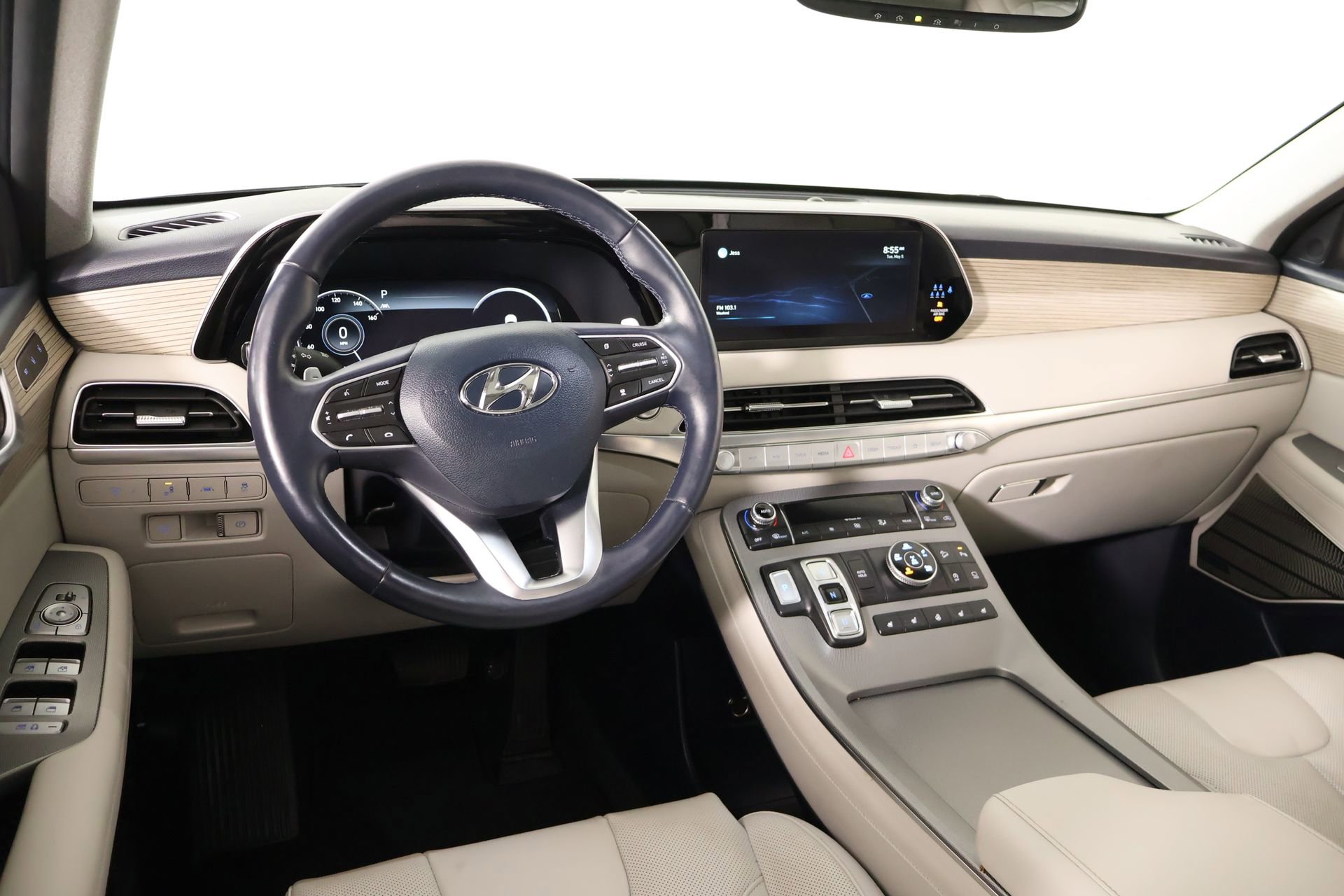 Used 2022 Hyundai Palisade Limited AWD/4WD image 2