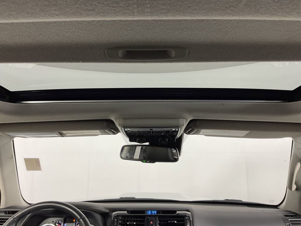 Used 2021 Toyota 4Runner Venture w/ Moonroof Package image 15